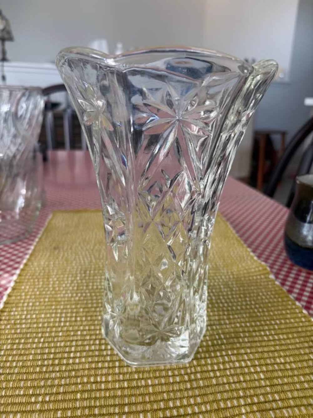 vintage Anchor Hocking glass starburst & diamond pattern vase